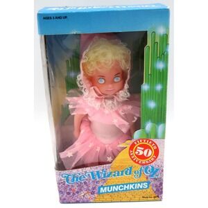 The Wizard Of Oz Munchkins Figure